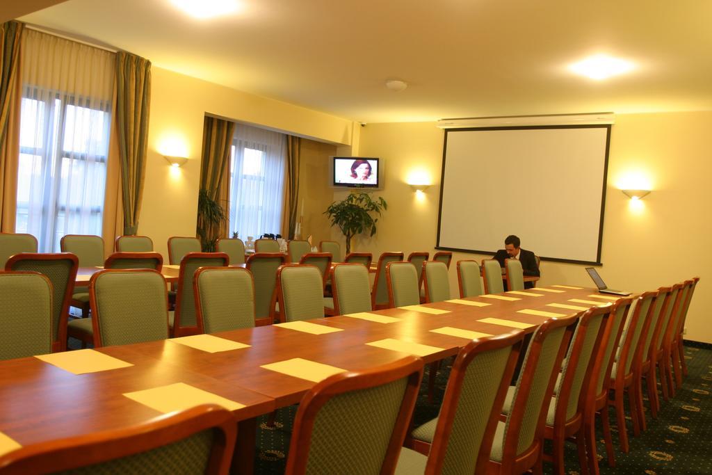 Hotel Abrava Drawsko Pomorskie Buitenkant foto