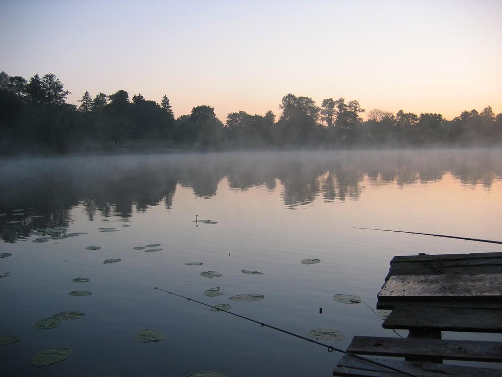 Hotel Abrava Drawsko Pomorskie Buitenkant foto